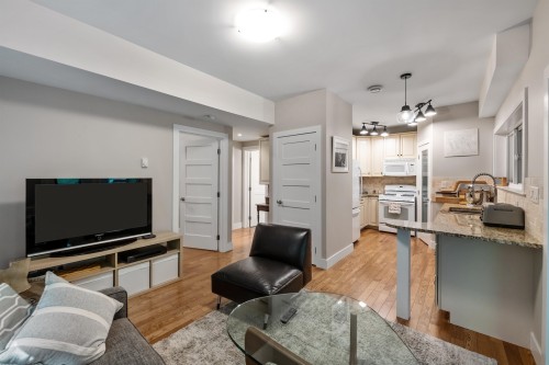 6240 St. Georges Avenue, West Vancouver, BC 