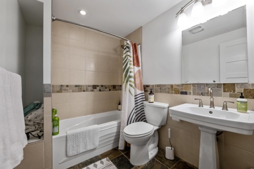 6240 St. Georges Avenue, West Vancouver, BC 