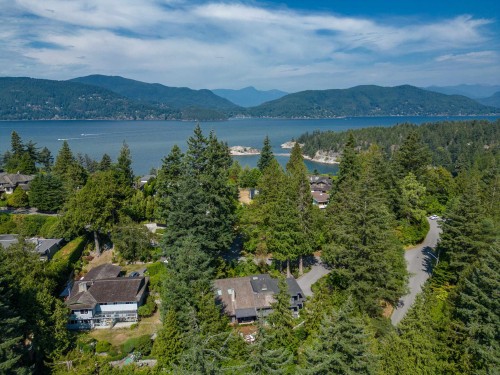 6240 St. Georges Avenue, West Vancouver, BC 