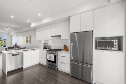 15-4292 Wolf Way Tsawwassen, BC V4M 0E1