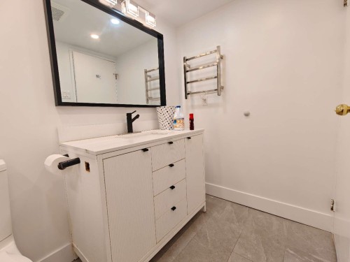 409-2024 Fullerton Avenue W, North Vancouver, BC V7P 3G4 5