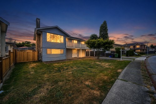 6439 Azure Road  Richmond, BC V7C 2R8