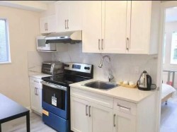 3000 West 21st Avenue Vancouver, BC V6L 1L1