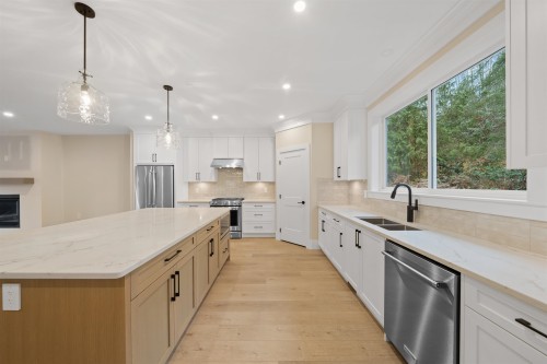 13586 Foreman Drive, Maple Ridge, BC 