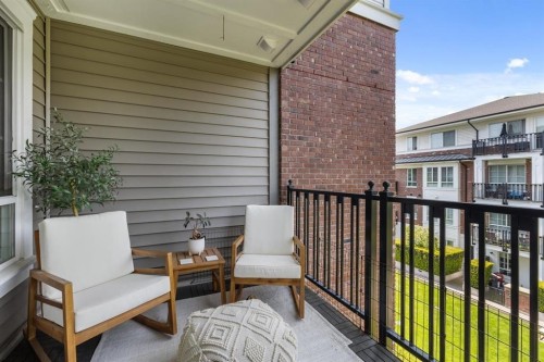553 Foster Avenue, Coquitlam, BC 