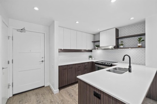 553 Foster Avenue, Coquitlam, BC 