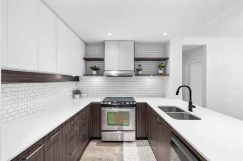 553 Foster Avenue, Coquitlam, BC 