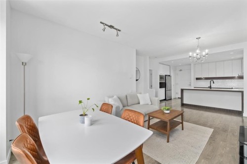 553 Foster Avenue, Coquitlam, BC 