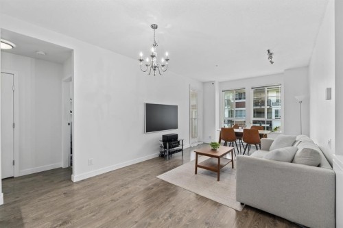 553 Foster Avenue, Coquitlam, BC 