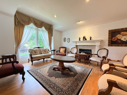 Main House-335 27th Street W, North Vancouver, BC V7N 2H5 2