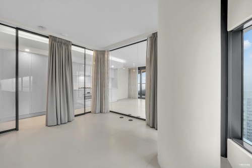 1033 Nelson Street, Vancouver, BC 