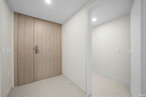 1033 Nelson Street, Vancouver, BC 