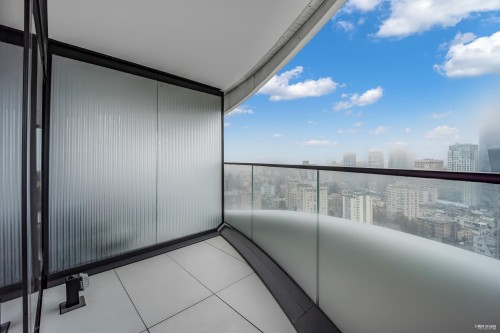 1033 Nelson Street, Vancouver, BC 