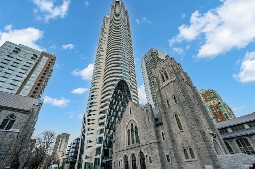 1033 Nelson Street, Vancouver, BC 