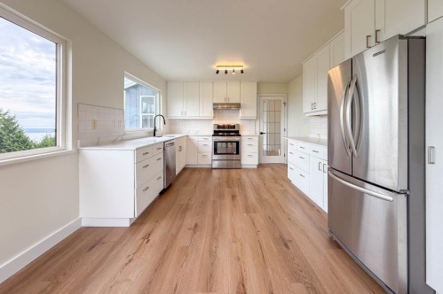 1350 Crestwell Road, West Vancouver, BC 