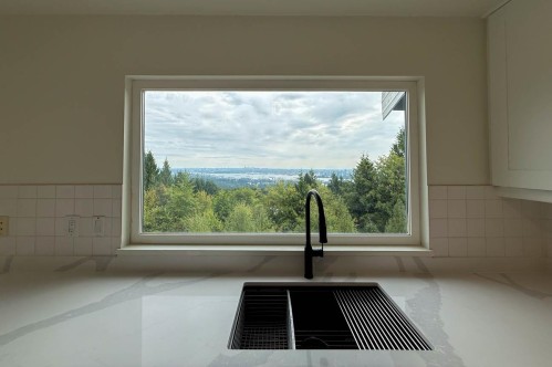 1350 Crestwell Road, West Vancouver, BC 