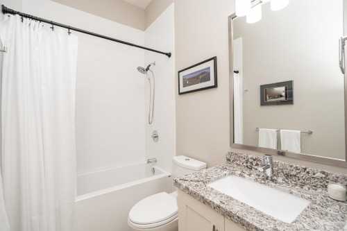 408-4977 Springs Boulevard, Delta, BC 