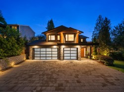 433 Queens Road E North Vancouver, BC V7N 4E7