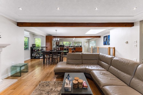 1130 Handsworth Road, North Vancouver, BC 