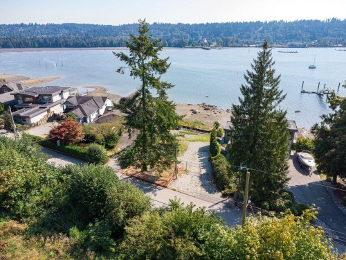 668 Alderside Road, Port Moody, BC 