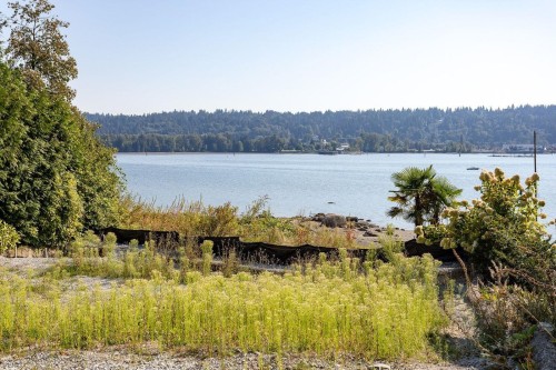 668 Alderside Road, Port Moody, BC 