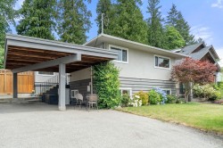 1120 Wellington Drive  North Vancouver, BC V7K 1L2