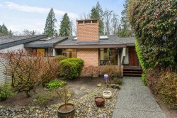 5639 White Pine Lane  North Vancouver, BC V7R 4S1