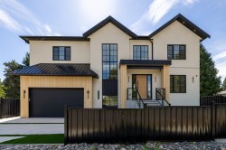 21606 124 Avenue  Maple Ridge, BC V2X 5K3