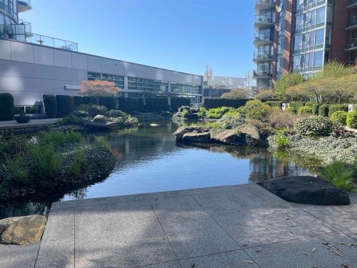 605-618 Abbott Street  Vancouver, BC V6B 0C1