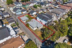 715 63rd Avenue E Vancouver, BC V5X 2K6