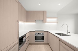 408-4928 Quebec Street  Vancouver, BC V5W 0G6