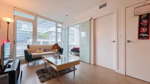 80X-1283 Howe Street , Vancouver, BC V6A 0E9 3