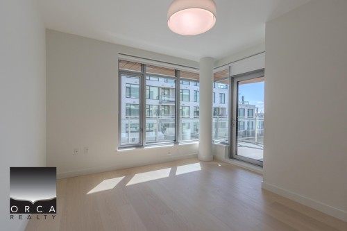 410-777 Harbour Way , North Vancouver, BC V7P 0G2 3