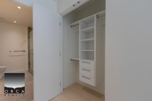 410-777 Harbour Way , North Vancouver, BC V7P 0G2 5