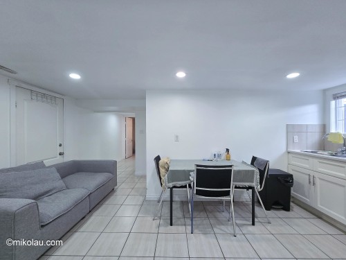 1xx Gilmore Ave , Burnaby, BC V5C 4P7 3