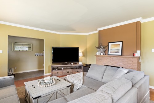 21298 River Road, Maple Ridge, BC 
