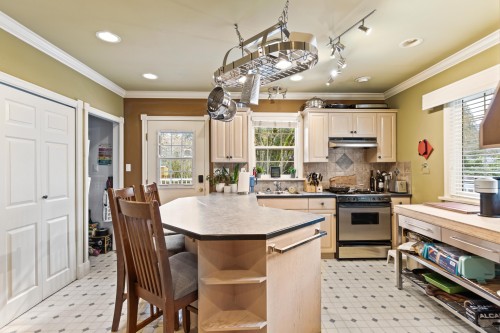 21298 River Road, Maple Ridge, BC 