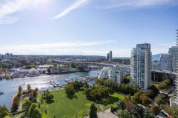 2505 455 Beach Crescent  Vancouver, BC V6Z 3E5