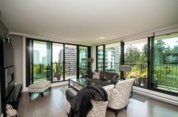 1006-4165 Maywood Street  Burnaby, BC V5H 3E3