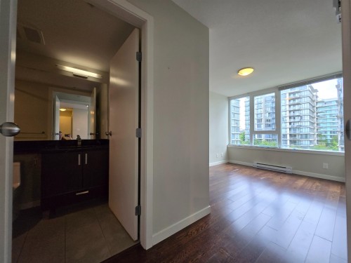 8XX-7117 Elmbridge Way , Richmond, BC V6X 0J2 3