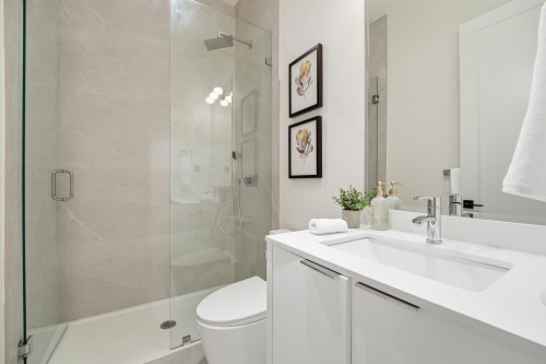 4-6070 Elgin Avenue, Burnaby, BC 