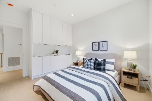 4-6070 Elgin Avenue, Burnaby, BC 