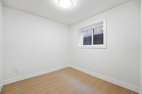 4-6070 Elgin Avenue, Burnaby, BC 