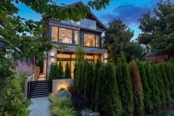 2-3617 12th Avenue W Vancouver, BC V6R 2N5