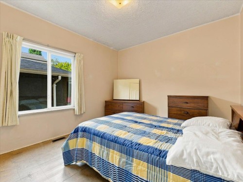 2206 8Th Avenue E, Vancouver, BC 