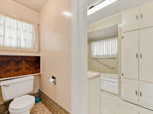 2206 8Th Avenue E, Vancouver, BC 