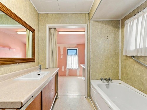 2206 8Th Avenue E, Vancouver, BC 