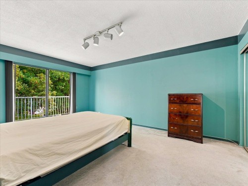 2206 8Th Avenue E, Vancouver, BC 