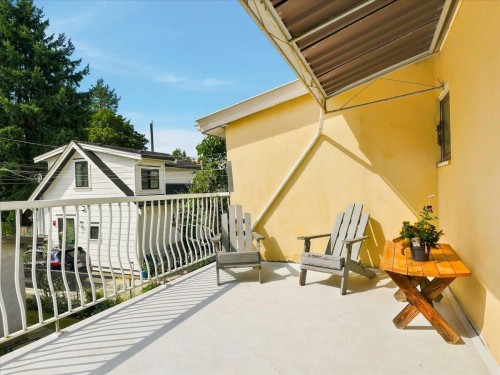 2206 8Th Avenue E, Vancouver, BC 