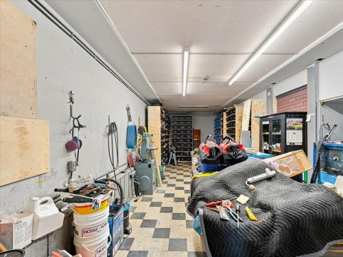 2206 8Th Avenue E, Vancouver, BC 